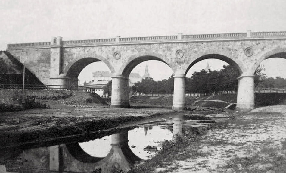 wiadukt kolejowy Kraków Grzegórzki zdjęcie archiwalne